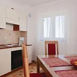 Peroj Iii * וודניאן