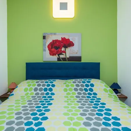 Apartment Peroj III