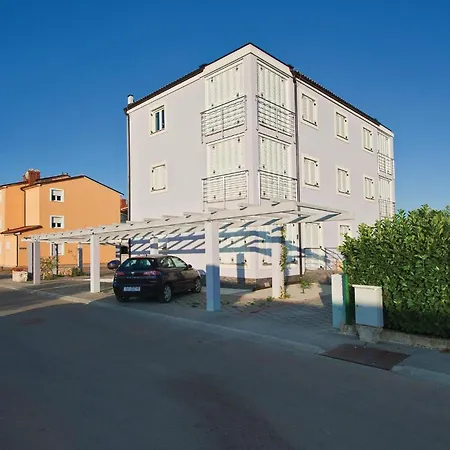 Peroj Iii Apartamento