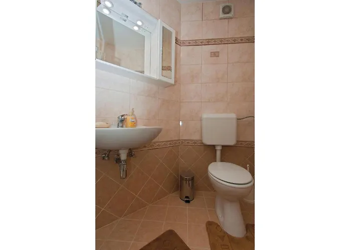 Peroj Iii 아파트 보드냔